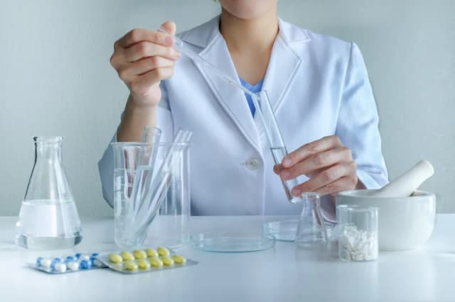 Czy można zażywać wit B complex przy komórkach nowotworowych? Ryzyko i bezpieczeństwo