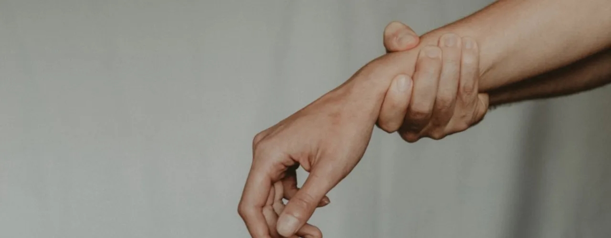 Niedobór B6 objawy: Jak rozpoznać i uniknąć poważnych skutków