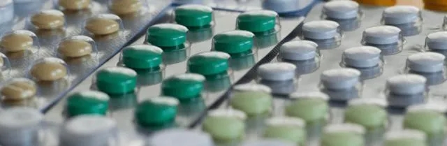 Skutki uboczne kortykosteroidów: co musisz wiedzieć o zagrożeniach